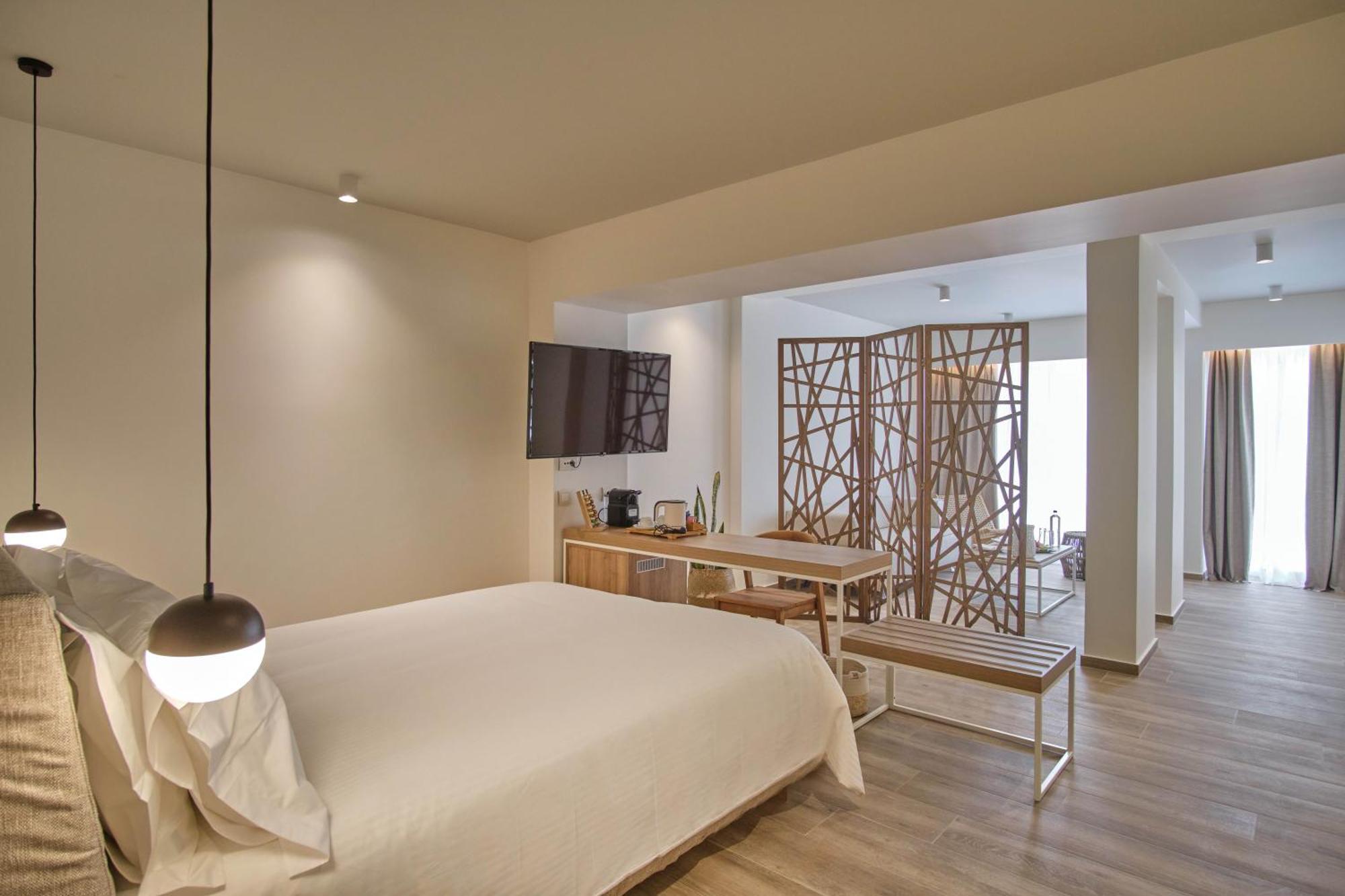 Utopia Blu Hotel Тигаки Экстерьер фото