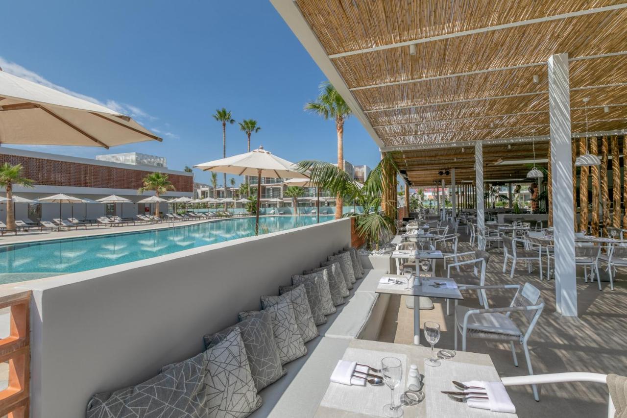 Utopia Blu Hotel Тигаки Экстерьер фото