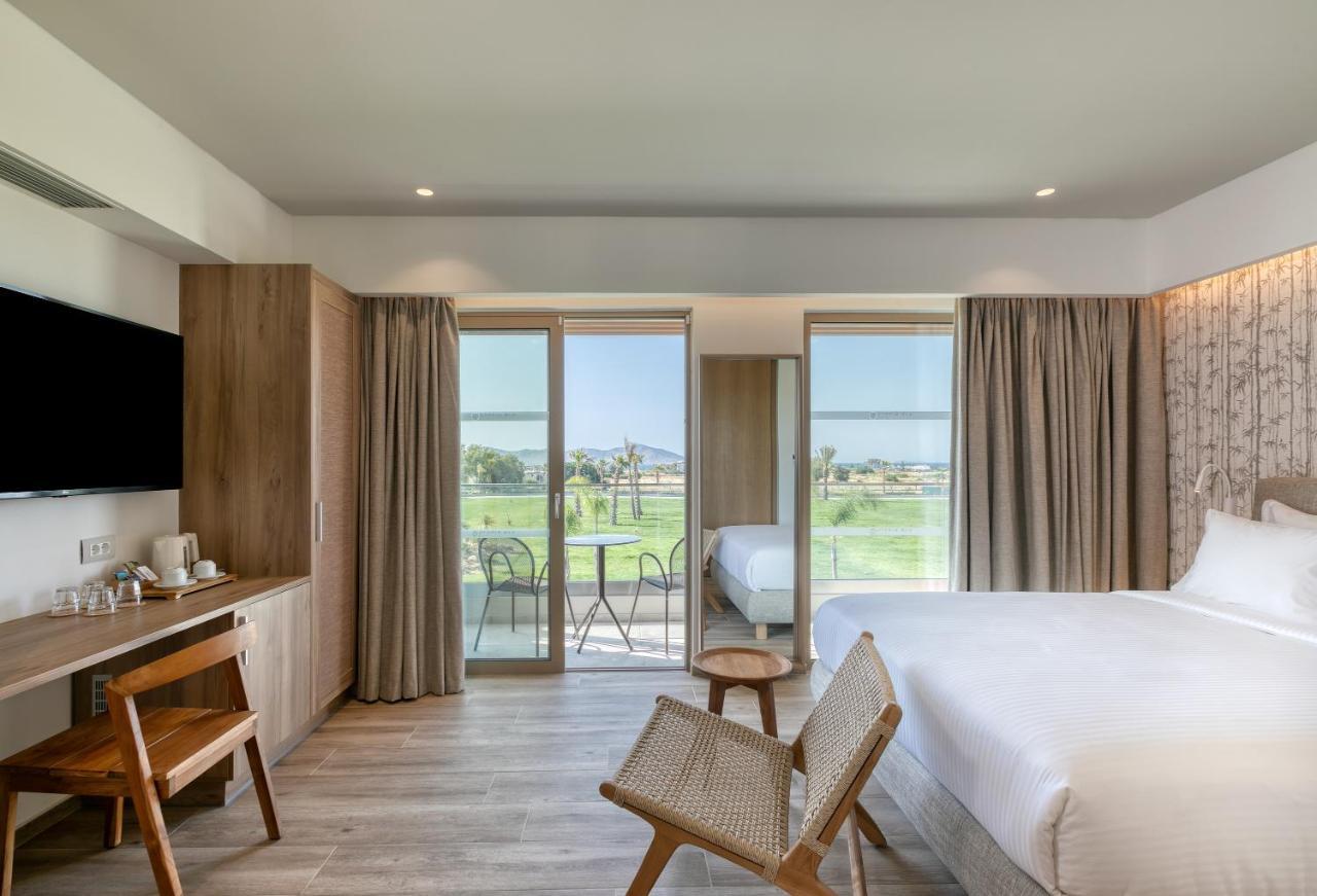 Utopia Blu Hotel Тигаки Экстерьер фото