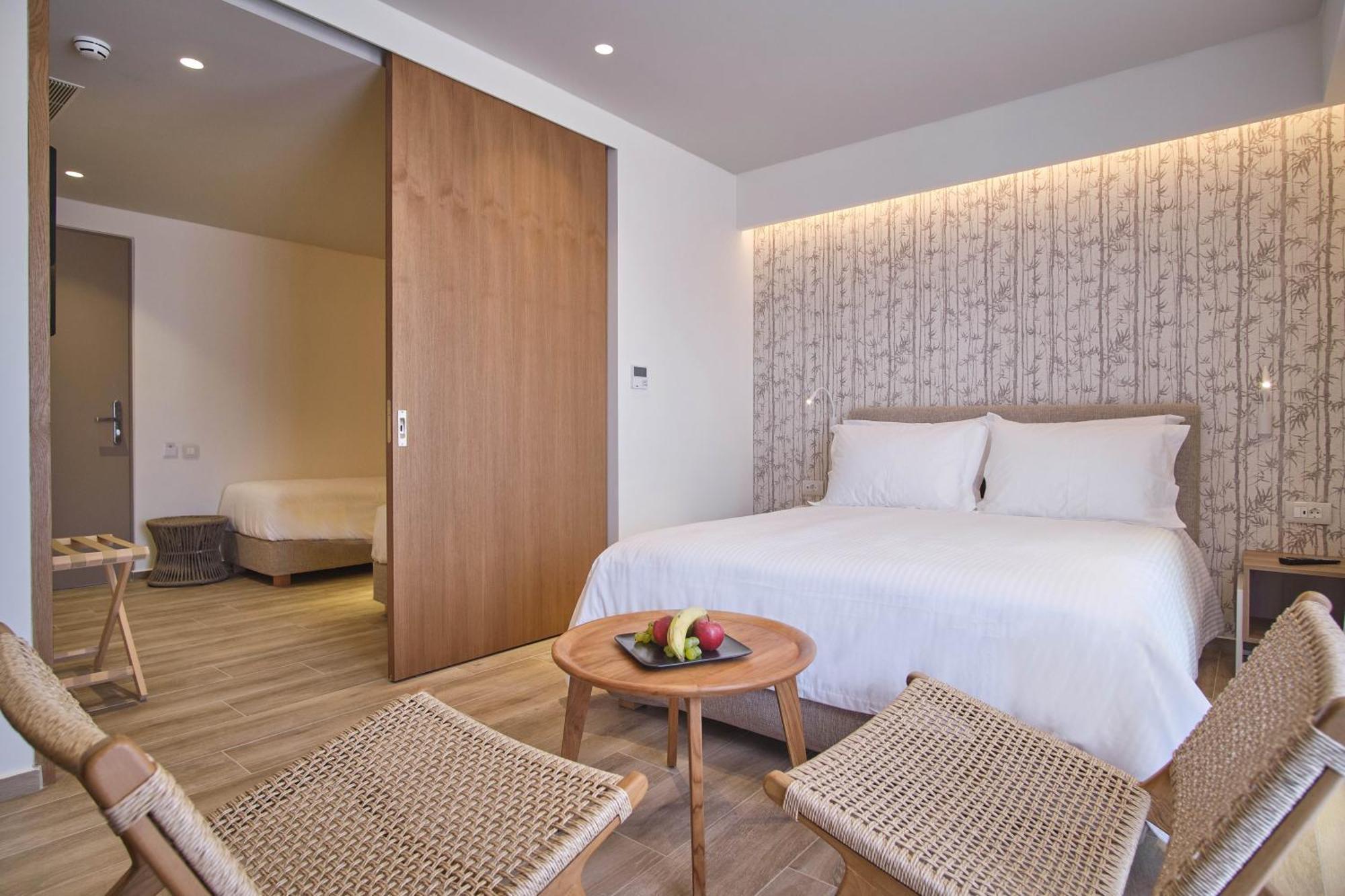 Utopia Blu Hotel Тигаки Экстерьер фото