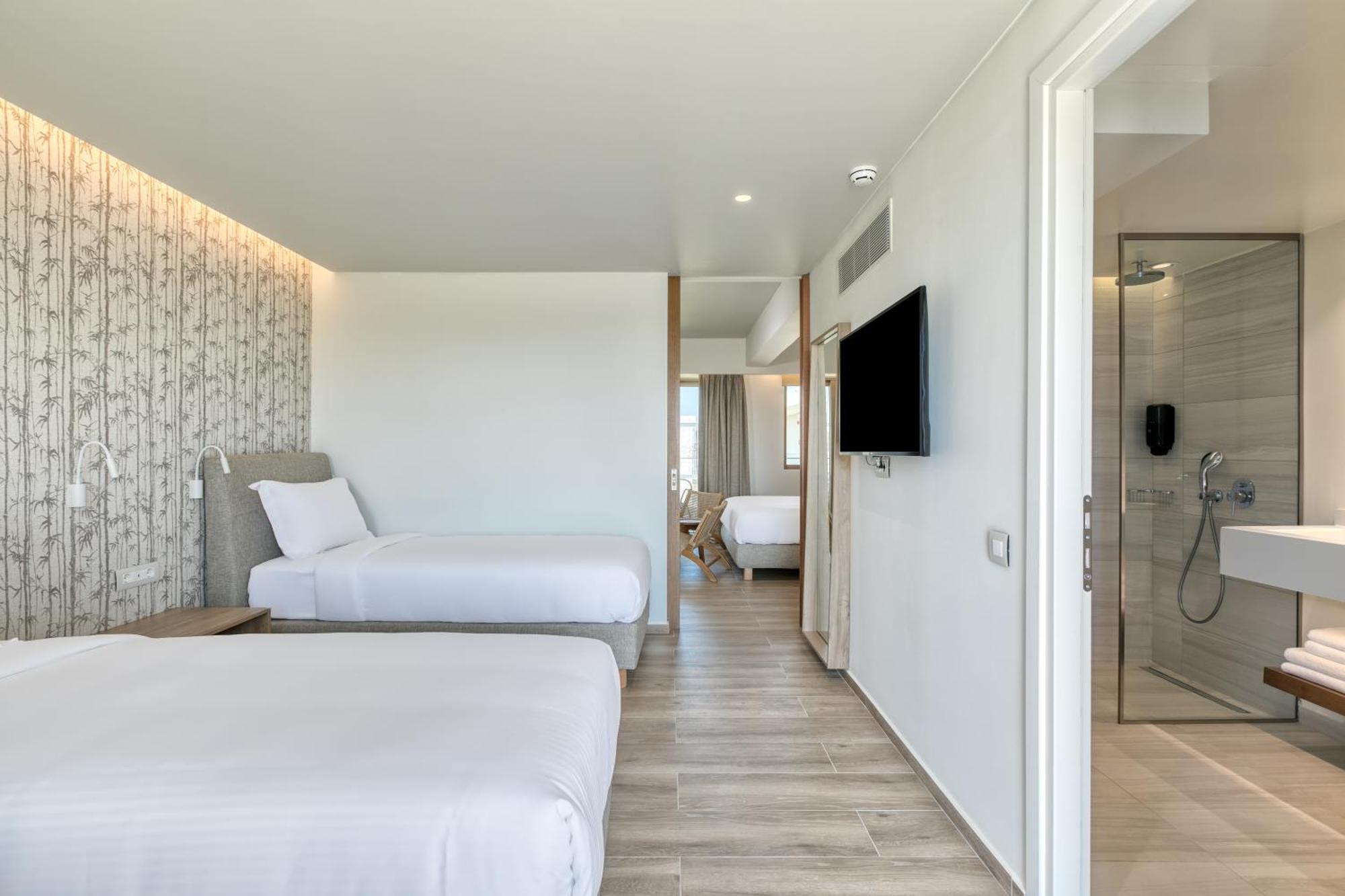 Utopia Blu Hotel Тигаки Экстерьер фото