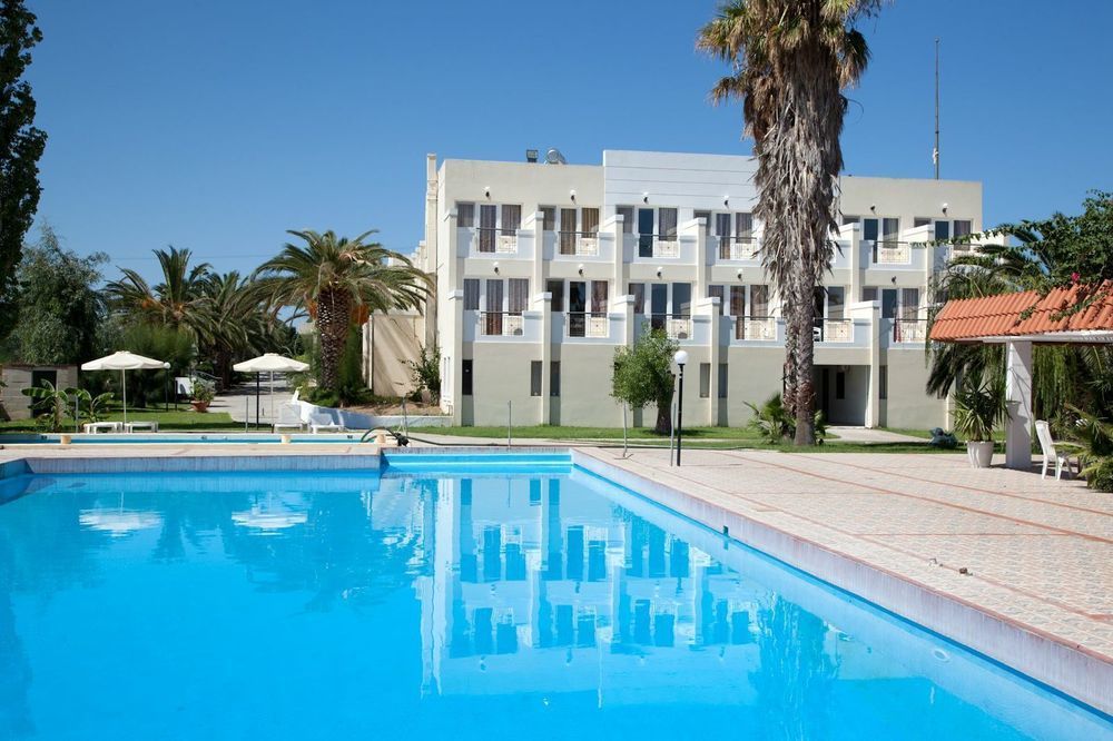 Utopia Blu Hotel Тигаки Экстерьер фото